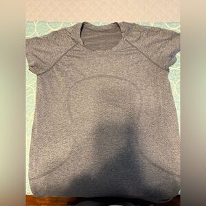 Women’s Lululemon Swiftly Tech